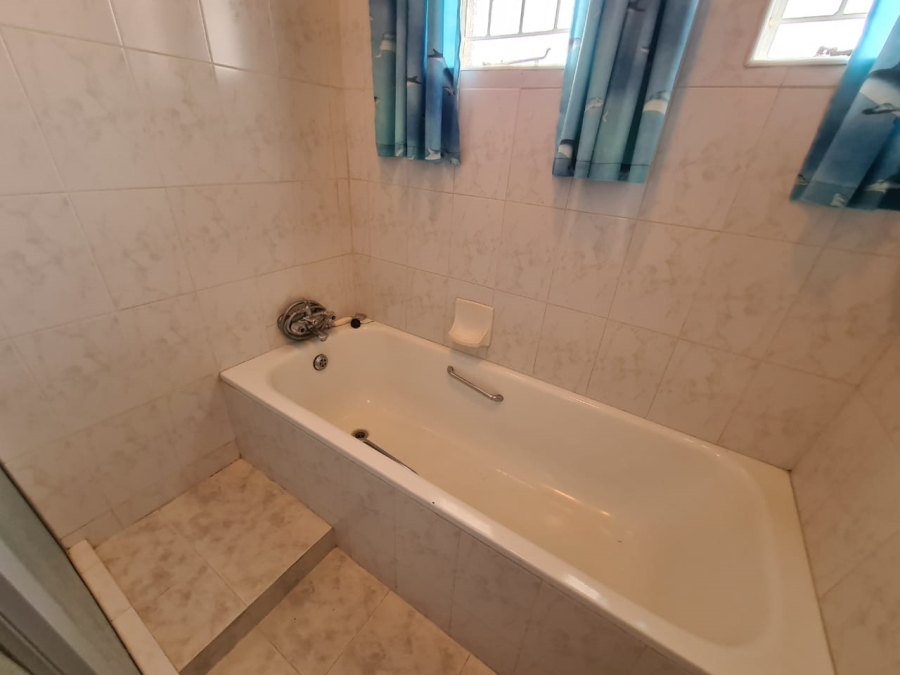 To Let 3 Bedroom Property for Rent in Hospitaalheuwel Free State